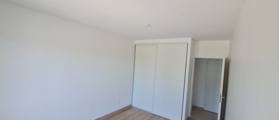 Appartement 3 pièces de 79 m² à Sainte-Geneviève-des-Bois (91700)