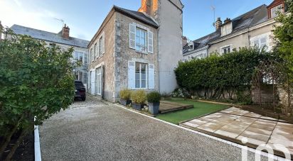 Mansion 13 rooms of 261 m² in Beaugency (45190)