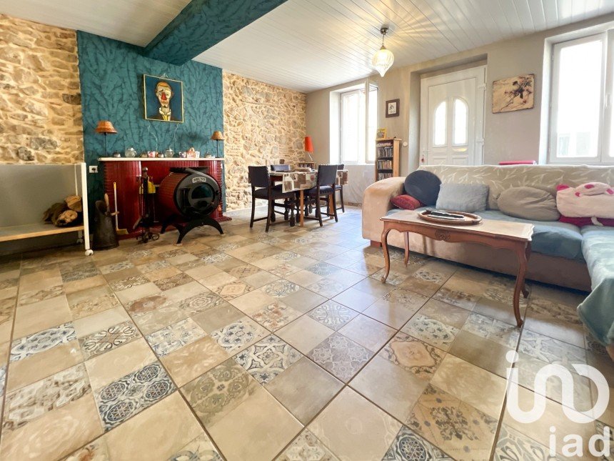 Maison 5 pièces de 148 m² à Cussy-en-Morvan (71550)