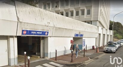 Parking of 12 m² in Créteil (94000)