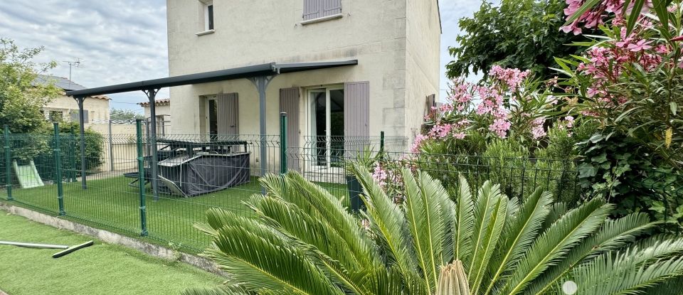 Maison traditionnelle 5 pièces de 138 m² à Beaucaire (30300)