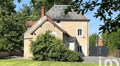 Maison de village 4 pièces de 94 m² à Pierrefitte-sur-Loire (03470)