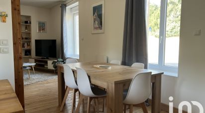 Maison de village 4 pièces de 94 m² à Pierrefitte-sur-Loire (03470)