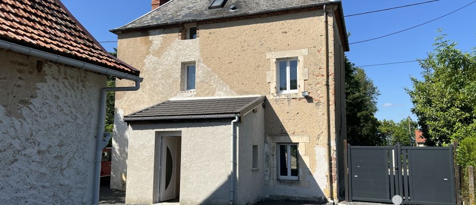 Maison de village 4 pièces de 94 m² à Pierrefitte-sur-Loire (03470)