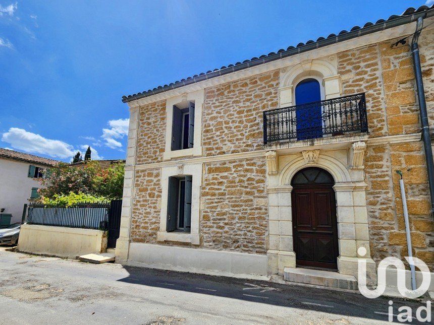 Village house 4 rooms of 113 m² in Collias (30210)