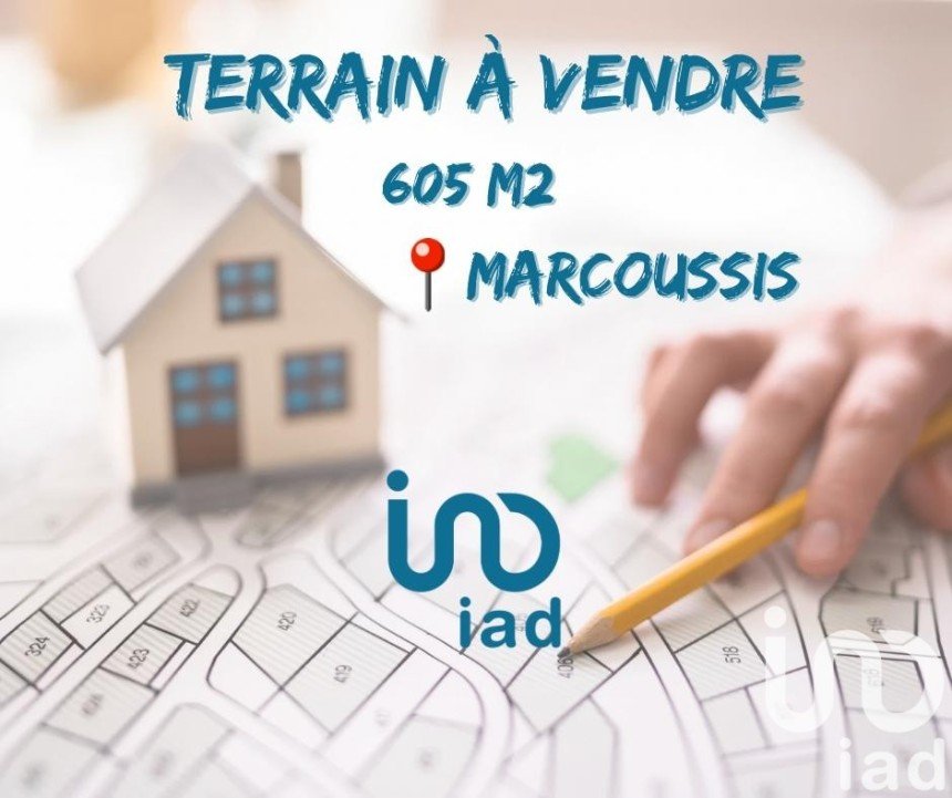 Land of 605 m² in Marcoussis (91460)