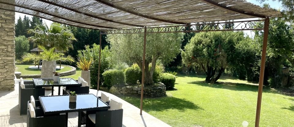 Country house 7 rooms of 181 m² in Saint-Restitut (26130)