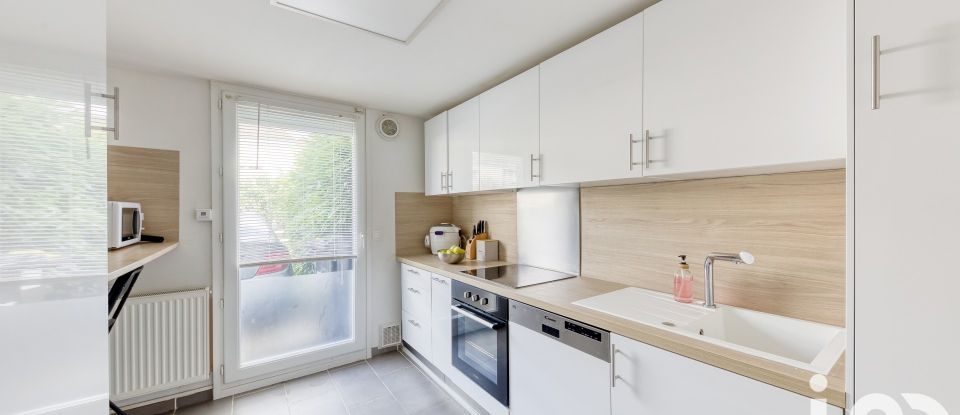 Maison 5 pièces de 103 m² à Lésigny (77150)