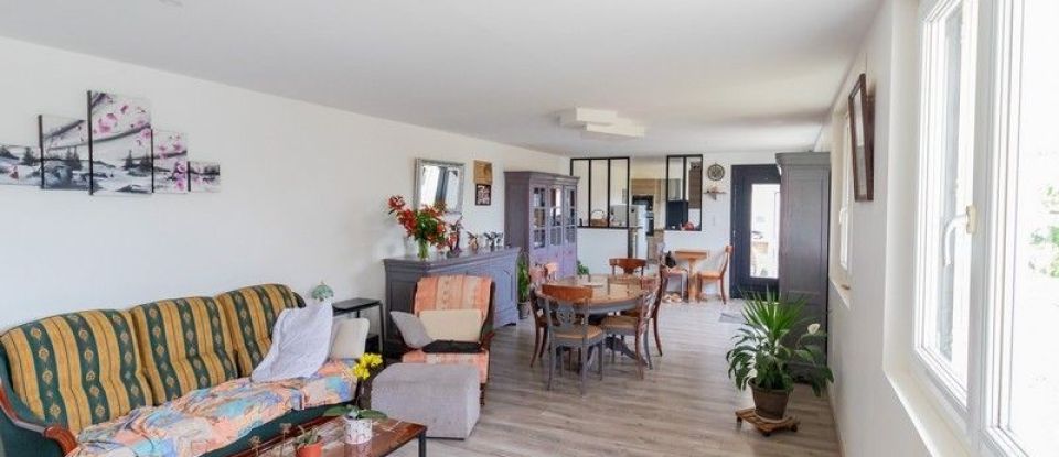 Maison 4 pièces de 75 m² à Sainte-Hermine (85210)