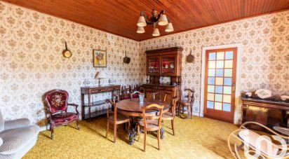 Traditional house 6 rooms of 232 m² in Pujols-sur-Ciron (33210)