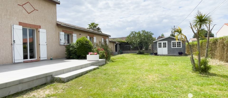 Maison traditionnelle 5 pièces de 126 m² à Lamasquère (31600)