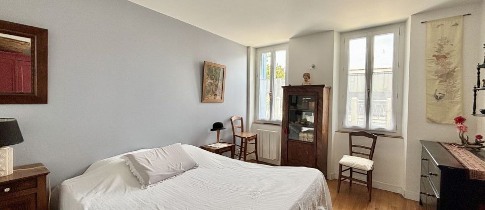 House 5 rooms of 140 m² in Les Mathes (17570)