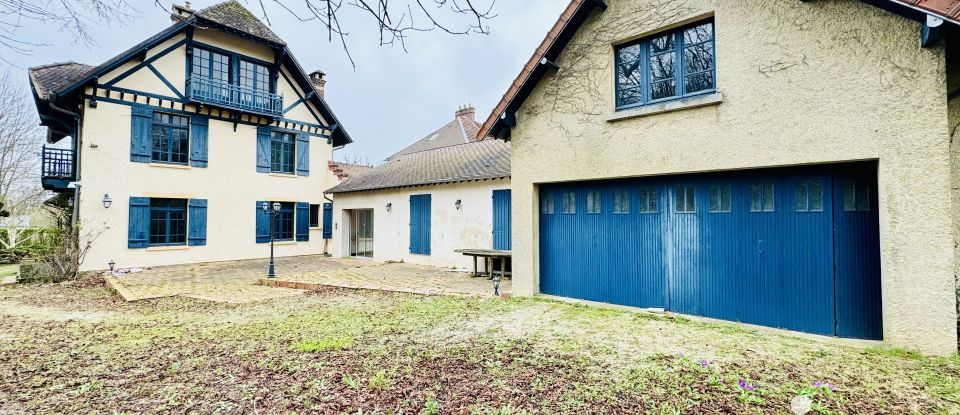 Mansion 12 rooms of 236 m² in Couilly-Pont-aux-Dames (77860)