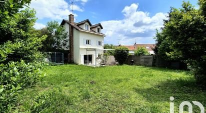 House 6 rooms of 134 m² in Thiais (94320)