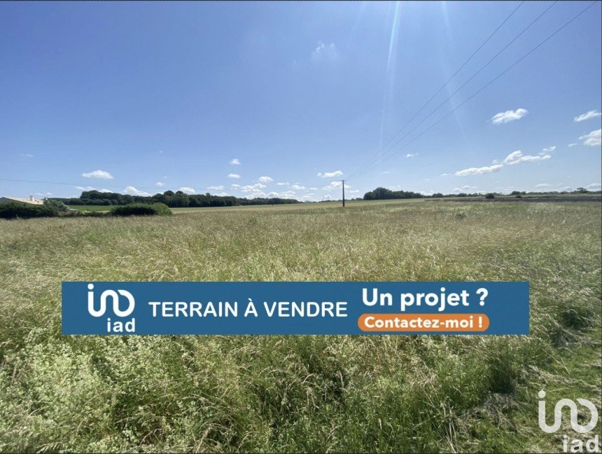 Land of 6,428 m² in Taillant (17350)