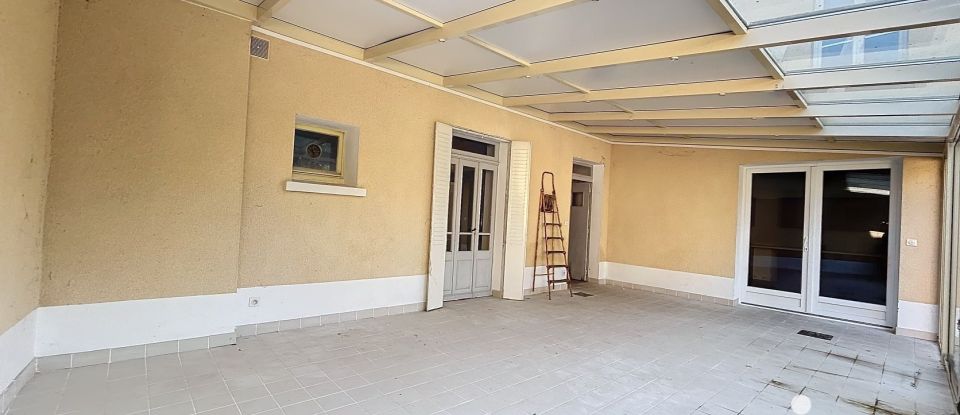 Traditional house 8 rooms of 255 m² in AY (51160)