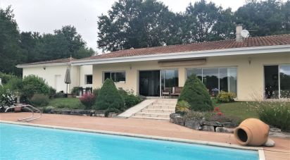 House 5 rooms of 193 m² in Marsac-sur-l'Isle (24430)