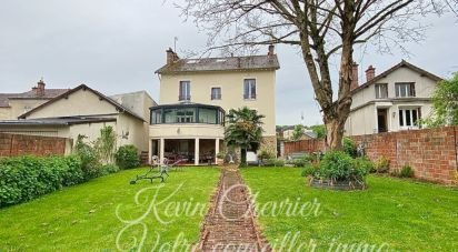 House 7 rooms of 235 m² in Coulommiers (77120)