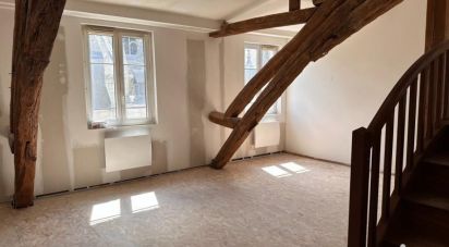 Apartment 2 rooms of 45 m² in Nemours (77140)