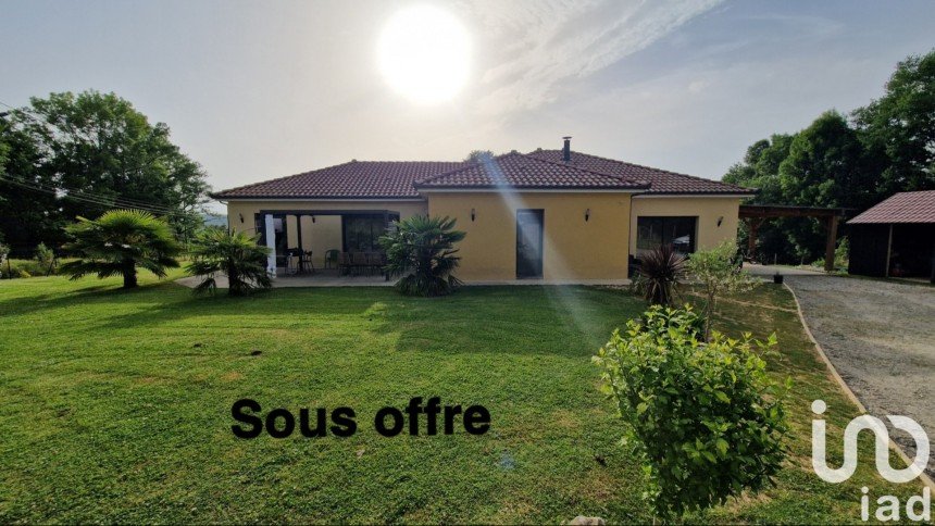 Traditional house 6 rooms of 179 m² in Aubarède (65350)