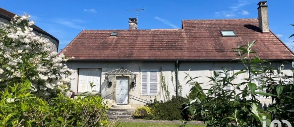 Maison 8 pièces de 162 m² à Laferté-sur-Aube (52120)