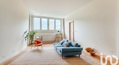 Apartment 3 rooms of 70 m² in Paris (75013)