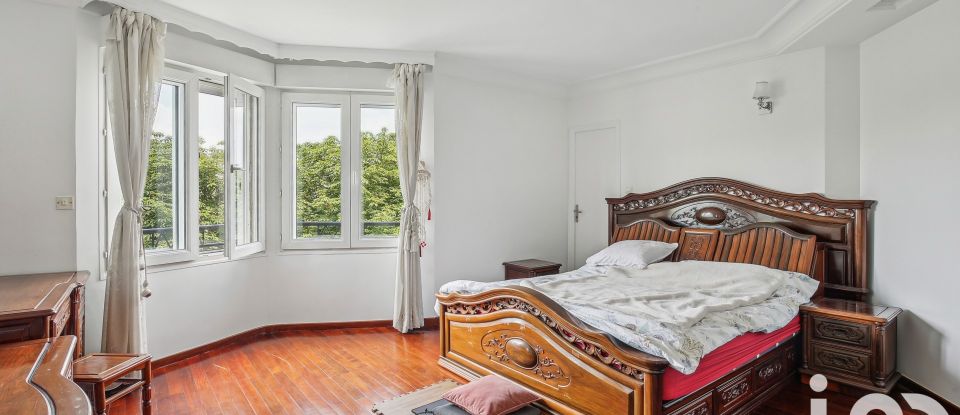 Appartement 5 pièces de 173 m² à Saint-Mandé (94160)