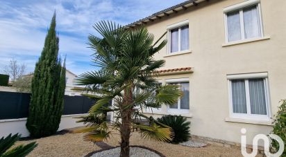 House 6 rooms of 128 m² in Niort (79000)