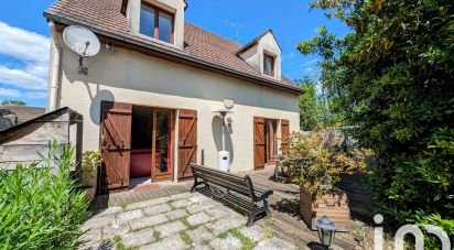 Traditional house 7 rooms of 175 m² in Les Mureaux (78130)