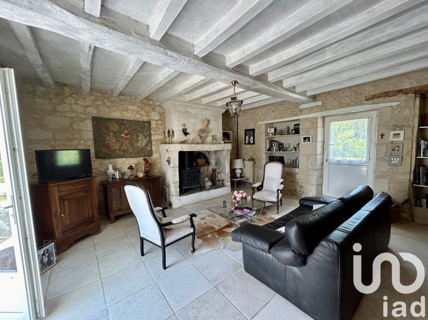 Country house 5 rooms of 135 m² in Noyant (49490)