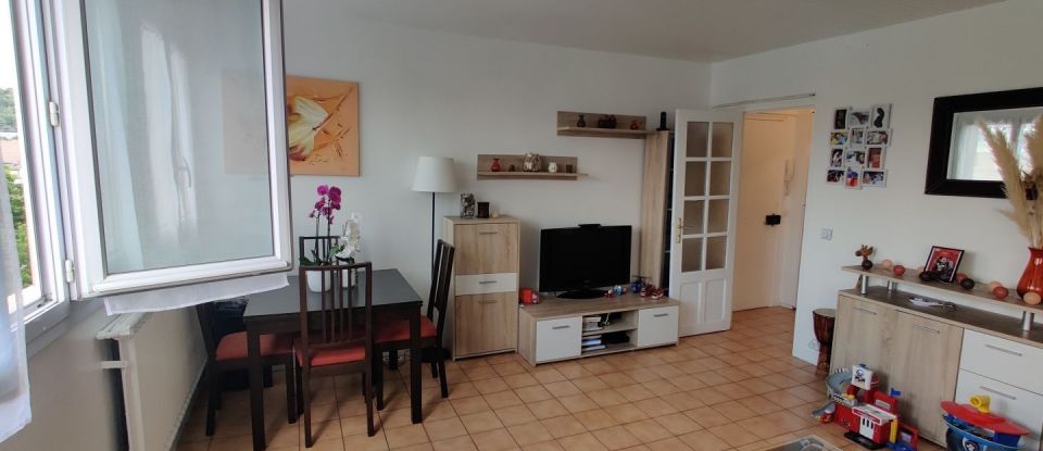 Appartement 3 pièces de 60 m² à Neuilly-sur-Marne (93330)