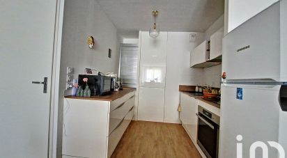 Apartment 2 rooms of 52 m² in Bordeaux (33100)