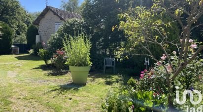 Country house 8 rooms of 195 m² in Saint-Martin-de-Fressengeas (24800)