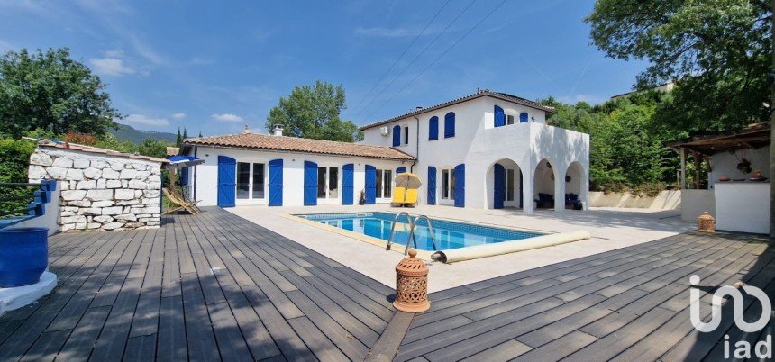 Maison traditionnelle 8 pièces de 240 m² à Soubès (34700)