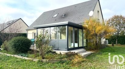 Maison traditionnelle 5 pièces de 95 m² à Savigny-en-Véron (37420)