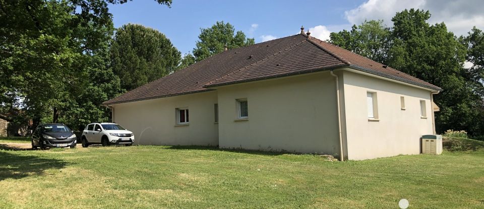 Pavilion 4 rooms of 176 m² in Carennac (46110)