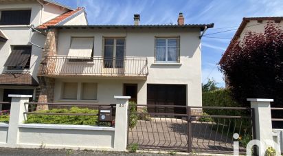 Traditional house 4 rooms of 93 m² in Montluçon (03100)
