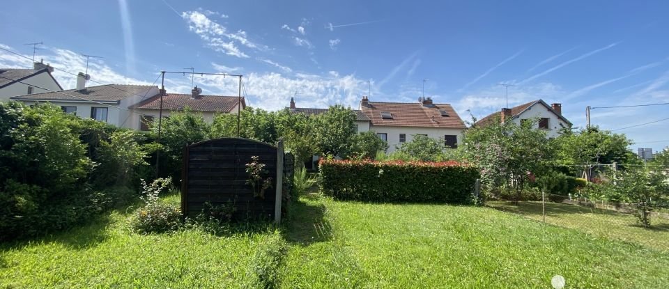 Maison traditionnelle 4 pièces de 93 m² à Montluçon (03100)