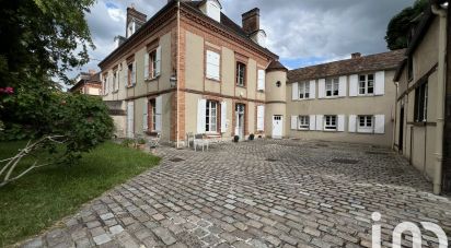 Maison 11 pièces de 245 m² à Dreux (28100)