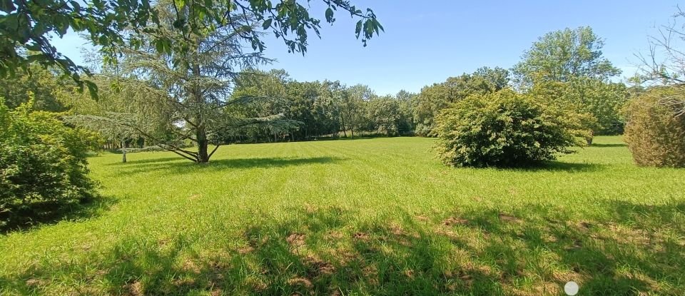 Demeure 5 pièces de 173 m² à Aiffres (79230)