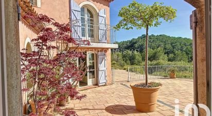Traditional house 6 rooms of 240 m² in Sanary-sur-Mer (83110)