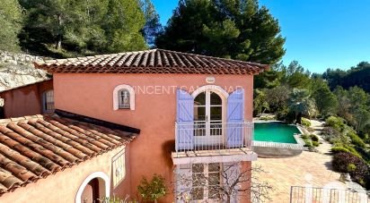 Traditional house 6 rooms of 240 m² in Sanary-sur-Mer (83110)