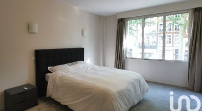 Appartement 4 pièces de 137 m² à Lille (59800)