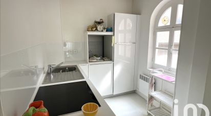 Immeuble de 242 m² à Évron (53600)