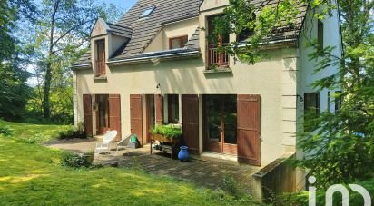 House 8 rooms of 180 m² in Saint-Arnoult-en-Yvelines (78730)