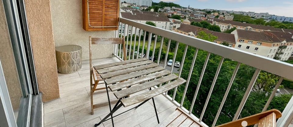 Appartement 2 pièces de 46 m² à Bagneux (92220)