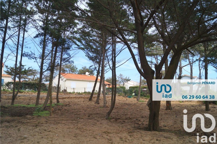 Land of 781 m² in Bretignolles-sur-Mer (85470)