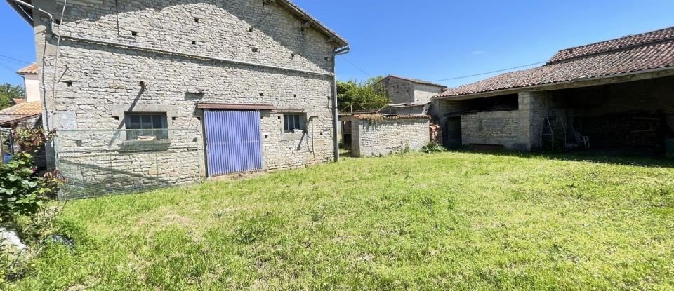 Maison 6 pièces de 183 m² à Fontenille-Saint-Martin-d'Entraigues (79110)