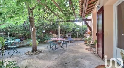 Traditional house 8 rooms of 174 m² in Sorgues (84700)