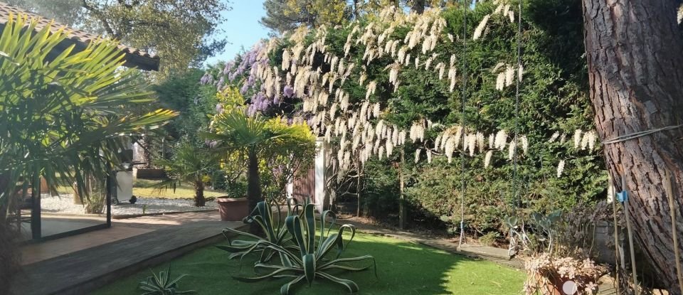 Maison traditionnelle 7 pièces de 155 m² à Arès (33740)